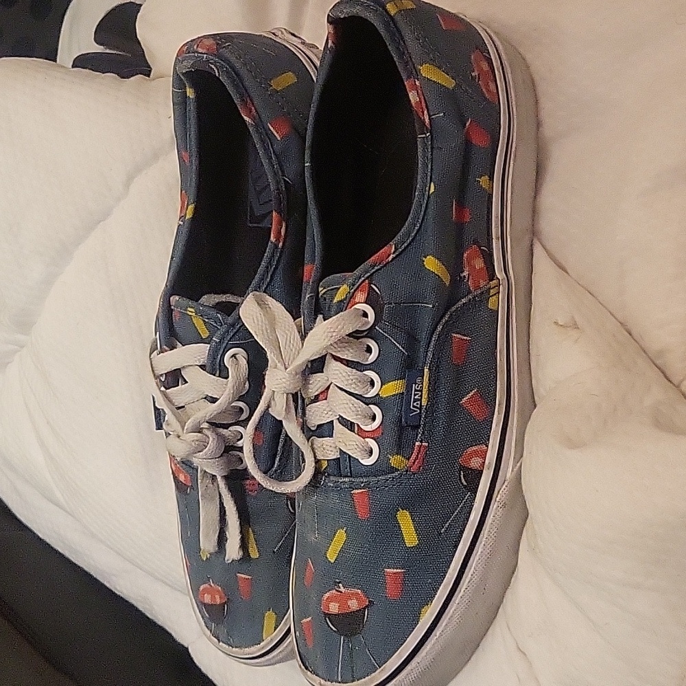 Vans shoes with cute BBQs on it size Women's 10.5 and Mens 9.0 - Picture 2 of 3